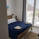 L'arco Sul Mare Bed and Breakfast 4*