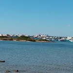 L'arco Sul Mare Couette-café 4*